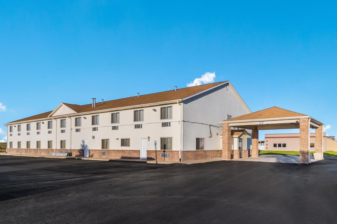 Americas Best Value Inn-Wenona Exterior photo