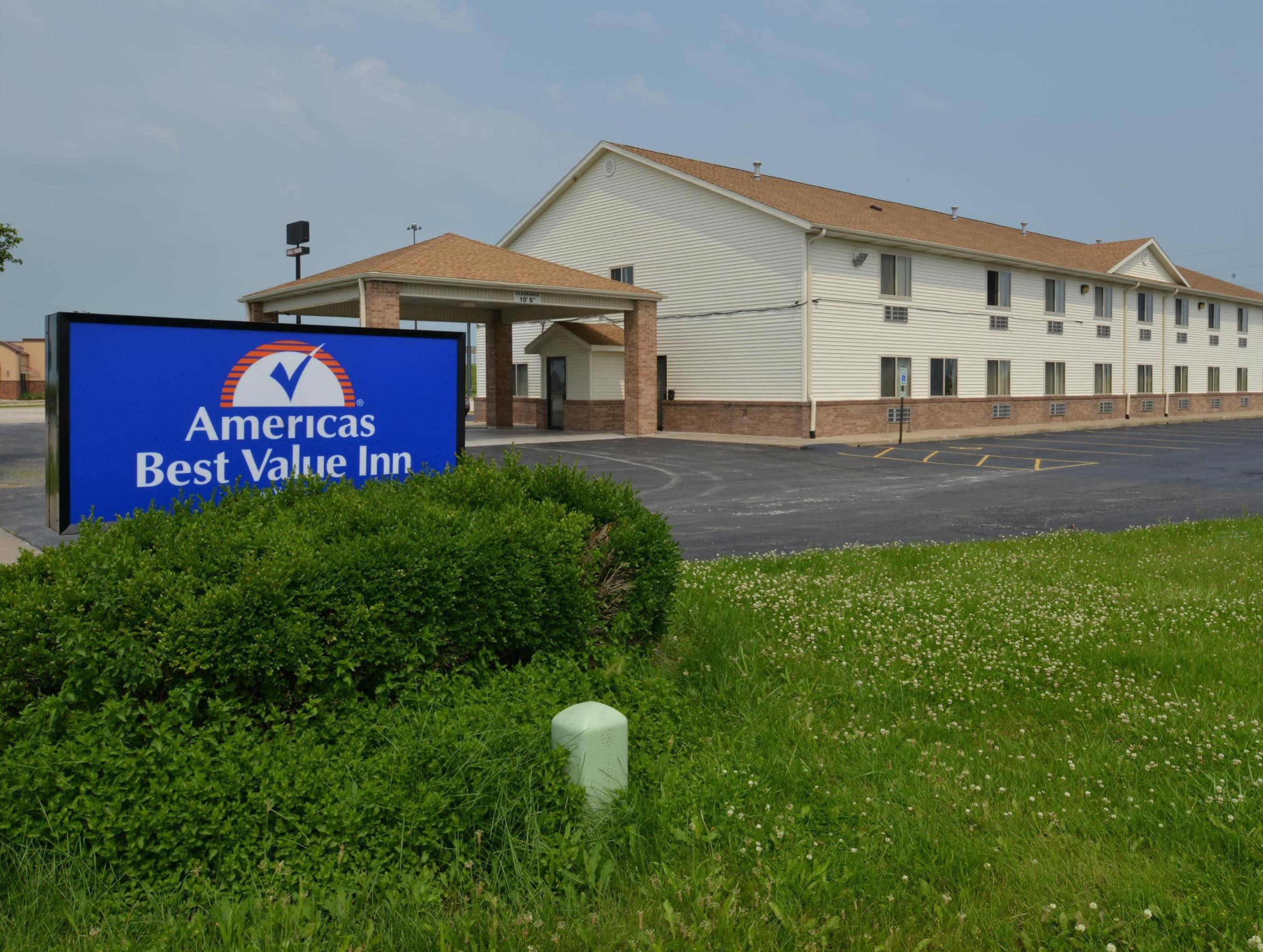 Americas Best Value Inn-Wenona Exterior photo
