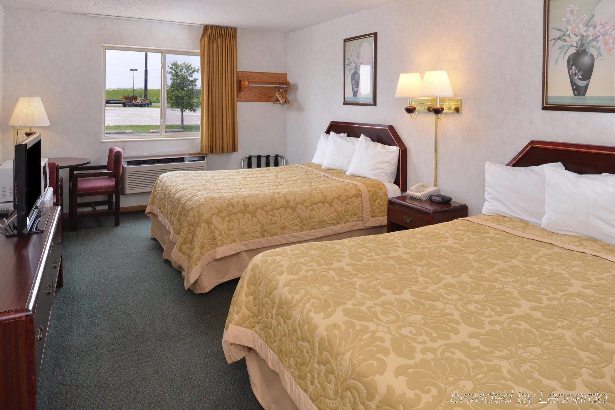 Americas Best Value Inn-Wenona Exterior photo