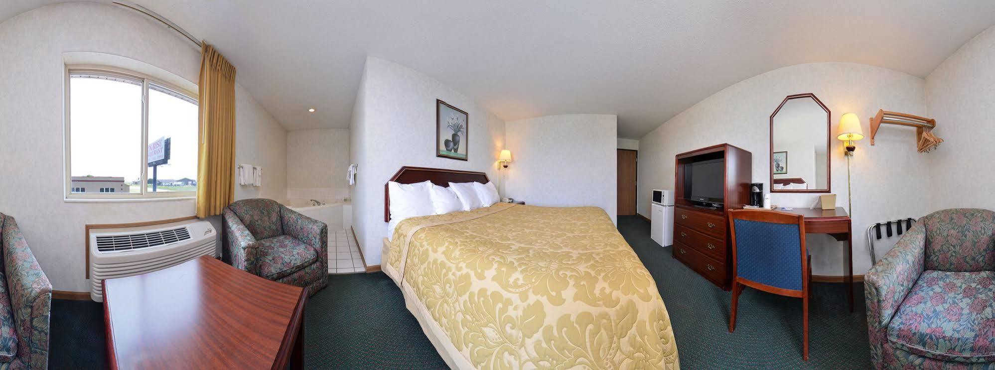 Americas Best Value Inn-Wenona Exterior photo